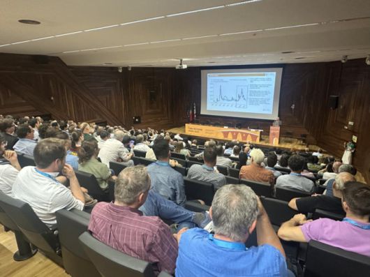 강원관광재단 최성현 대표이사가 포르투갈 브라가에서 열리고 있는 ‘국제광산수협회(IMWA, International Mine Water Association) 2025’에서 정선에서 열릴 IMWA 2026의 홍보 활동을 하고 있다.  사진|강원관광재단