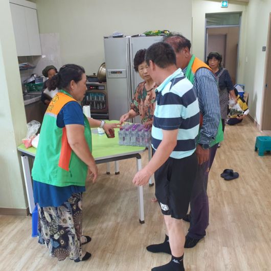 ‘일반 무더위 쉼터’ 운영 모습.  사진|인제군청