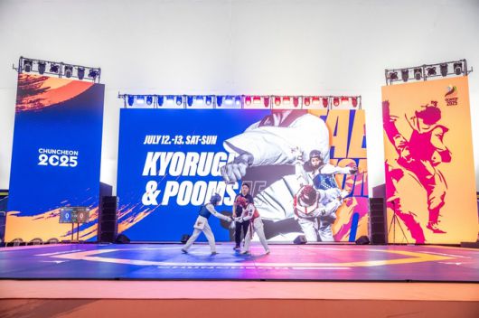 ‘강원·춘천2025세계태권도문화축제’  13일 열린 겨루기 종목 경기 모습.  사진|춘천레저·태권도조직위원회