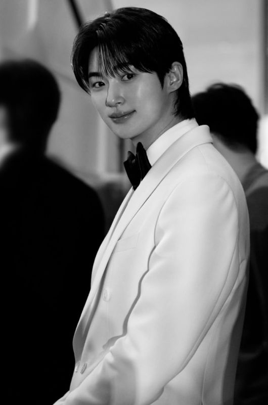 변우석. 바로엔터테인먼트 인스타그램.