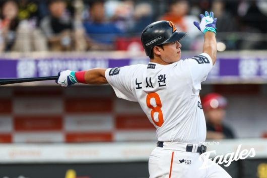 한화 노시환이 9일 대전 한화생명 볼파크에서 열린 2025 KBO리그 KIA전에서 안타를 때리고 있다. 사진 | 한화 이글스