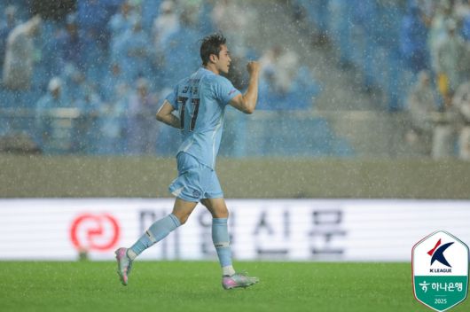 대구 김주공이 18일 김천전에서 득점 후 환호하고 있다. 사진｜한국프로축구연맹