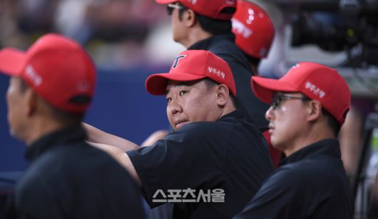 KIA 이범호 감독이 경기를 지켜보고 있다. 고척 | 최승섭기자 thunder@sportsseoul.com