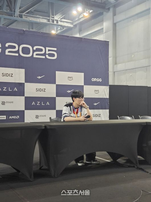 김성민 감독이 27일 서울 올림픽공원 핸드볼경기장에서 열린 PNC 2025 파이널 스테이지 종료 후 취재진 인터뷰에 임하고 있다. 송파 | 강윤식 기자 skywalker@sportsseoul.com