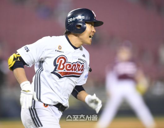 두산 조수행이 서울 잠실구장에서 열린 2025 KBO 리그 키움과 경기 7회말 무사3루 1타점 우전안타를 친 후 환호하고 있다. 잠실 | 최승섭기자 thunder@sportsseoul.com