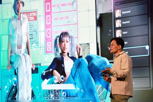 김형준 PD가 인조이 개발 배경과 목표에 대해 설명하고 있다. 사진 | 크래프톤