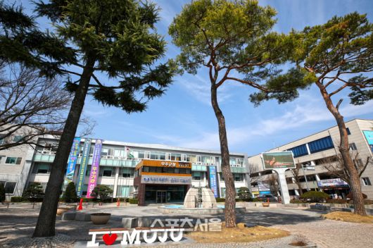 무주군은 맛과 위생 등 ‘먹거리 부스 조리 평가’ 를 실시한다고 밝혔다. ( 캡션  /  고봉석 기자)