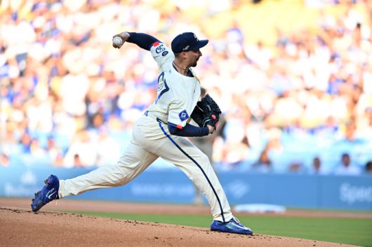 스넬이 17일(한국 시간) 미국 캘리포니아주 LA 다저 스타디움에서 열린 2025 메이저리그(ML) 정규시즌 샌디에이고전에서 역투하고 있다. 사진 | Imagn Images 연합뉴스