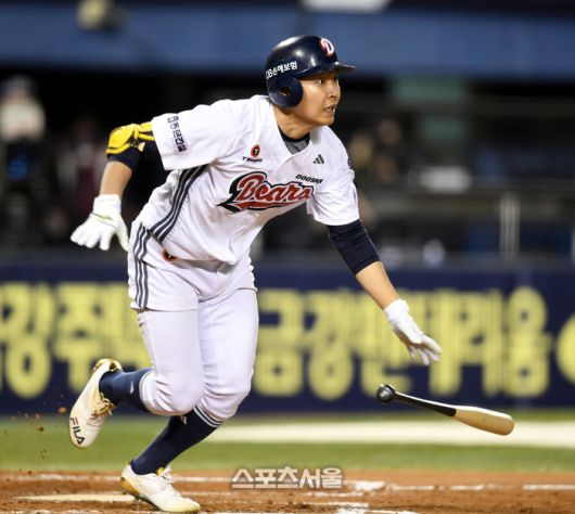 두산 정수빈이 잠실구장에서 열린 2025 KBO 리그 키움과 경기에서 타격하고 있다. 잠실 | 최승섭기자 thunder@sportsseoul.com