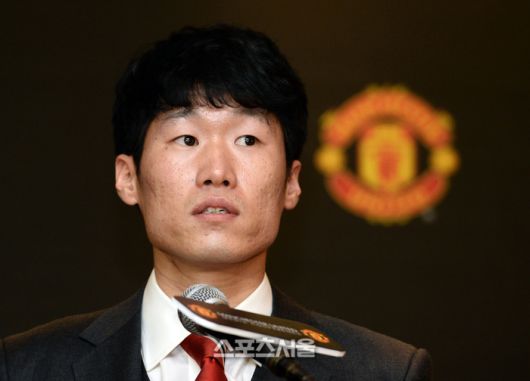 지난 2014년11월 아시아선수 최초로 맨체스터 유나이티드의 앰버서더가 된 박지성이 기자회견을 하고 있다. 박진업기자 upandup@sportsseoul.com