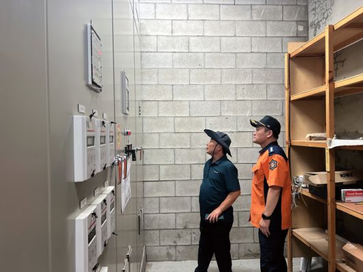 이강우 홍천소방서장이 힐리언스 선마을 현장 안전지도를 하고 있다.  사진|홍천소방서