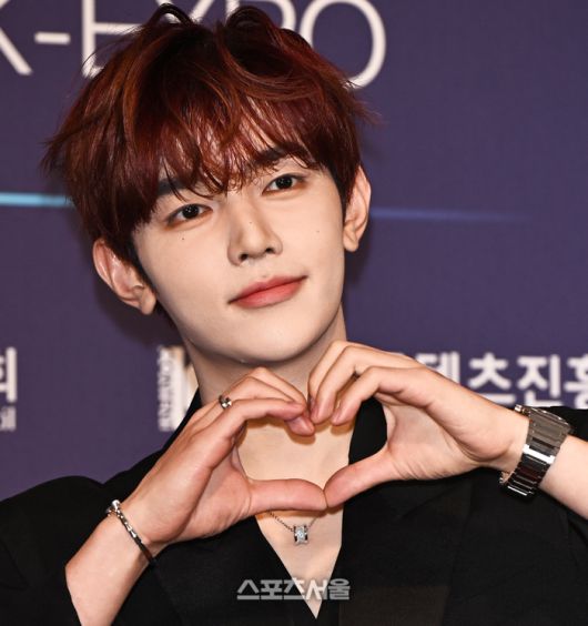 장하오가 한 시상식에서 포토월을 소화하고 있다. 이주상기자 rainbow@sportsseoul.com