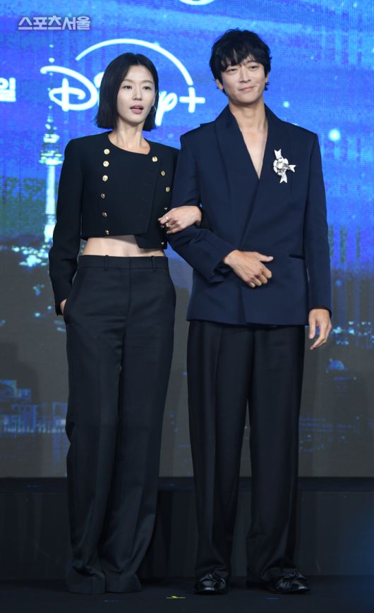 강동원과 전지현. 2025. 9. 2최승섭기자 thunder@sportsseoul.com