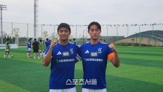 K리그 드림어시스트 멘티로 참가한 적이 있는 동명대 축구부의 손태훈(왼쪽) 전현준.