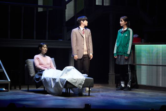 뮤지컬 ‘아몬드’는 감정을 느낄 수 없는 ‘윤재’가 진정한 사랑을 받아들이면서 점점 성장하는 이야기다. 사진 | 라이브㈜