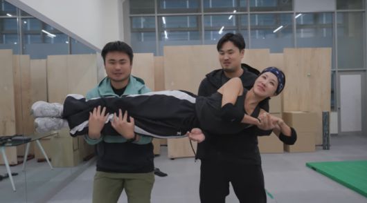 사진ㅣ엄정화 유튜브 채널 캡처