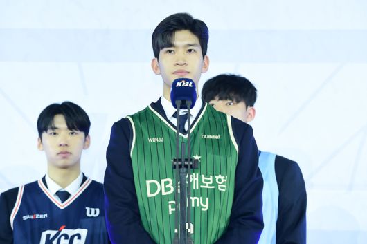 원주 DB가 2025 KBL 신인선수 드래프트에서 전체 2순위로 연세대 포워드 이유진을 지명했다. 사진 | KBL