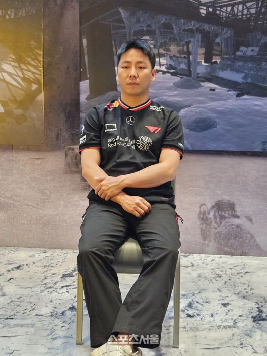 T1 신명관 감독이 14일(한국 시간) 태국 방콕 시암 파라곤 특설무대에서 열린 PGC 2025 그랜드 파이널 취재진 인터뷰에 응하고 있다. 방콕 | 강윤식 기자 skywalker@sportsseoul.com