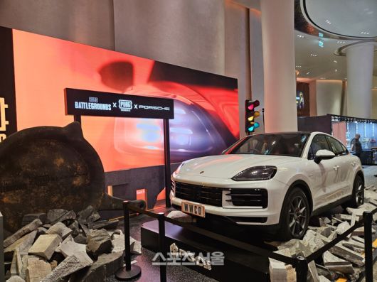 PGC와 PMGC MVP에게 증정될 포르쉐 카이엔이 펍지 유나이티드 팬존에 전시돼 있다. 방콕 | 강윤식 기자 skywalker@sportsseoul.com