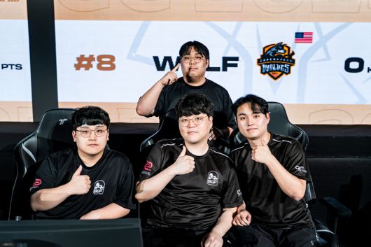 PGC 2025 출전 중인 배고파 선수들이 포즈를 취하고 있다. 사진 | 크래프톤