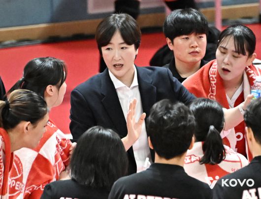 페퍼저축은행 장소연 감독.제공 | 한국배구연맹