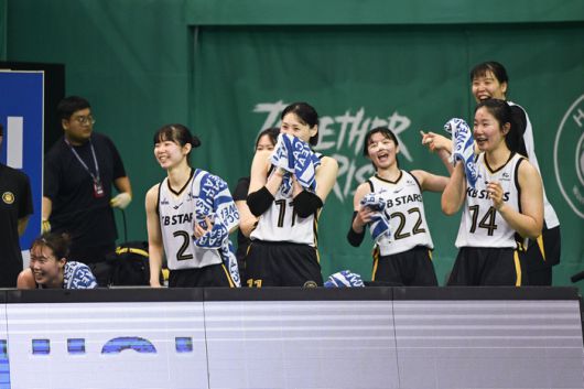 KB 선수단. 사진 | WKBL