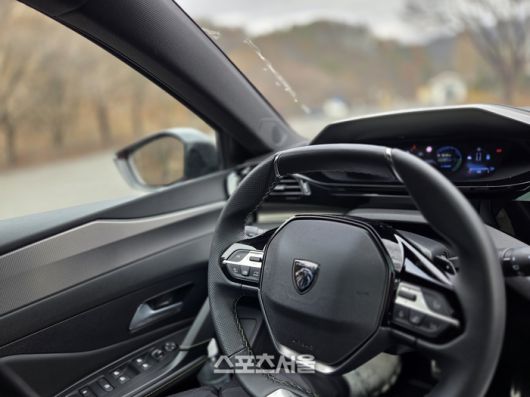 푸조 308 GT 스마트 하이브리드. 양평·안면도 | socool@sportsseoul.com