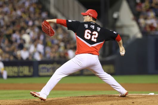 KIA 정해영이 16일 잠실구장에서 열린 2025 KBO리그 두산전에서 9회말 등판해 역투하고 있다. 사진 | KIA 타이거즈