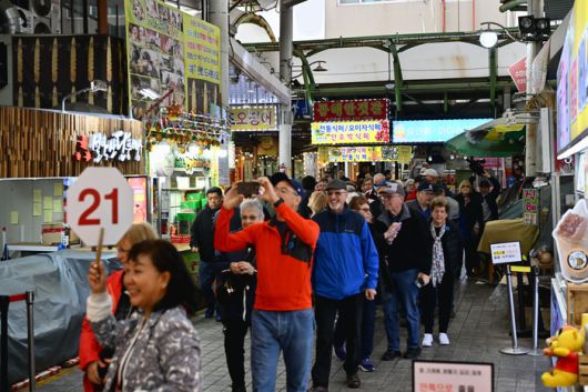 속초관광수산시장 전경.  사진|속초시청