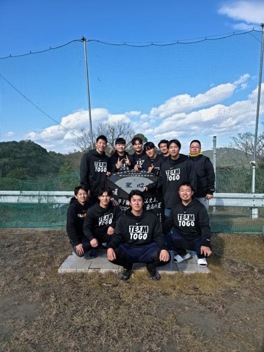 두산 이영하가 후배들과 함께 2026시즌을 앞두고 개인 훈련을 진행 중이다. 사진 | 두산 베어스