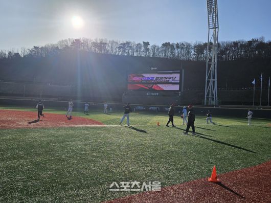 울산 프로야구단 공개 트라이아웃이 13일 울산 문수경기장에서 진행되고 있다. 울산 | 강윤식 기자 skywalker@sportsseoul.com