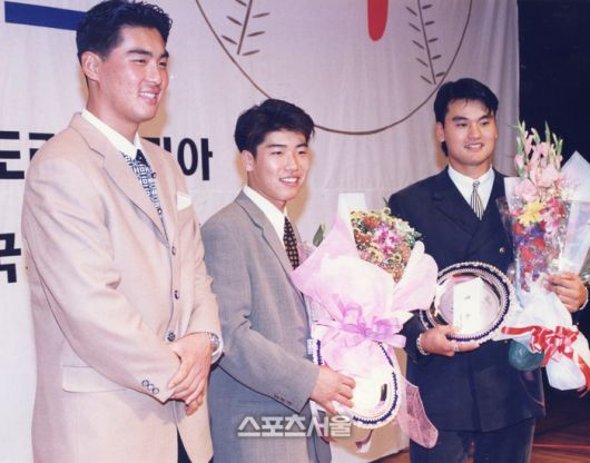 1973년생 황금 세대. 왼쪽부터 요미우리 故 조성민, 현대 박재홍, LA 다저스 박찬호. 스포츠서울DB