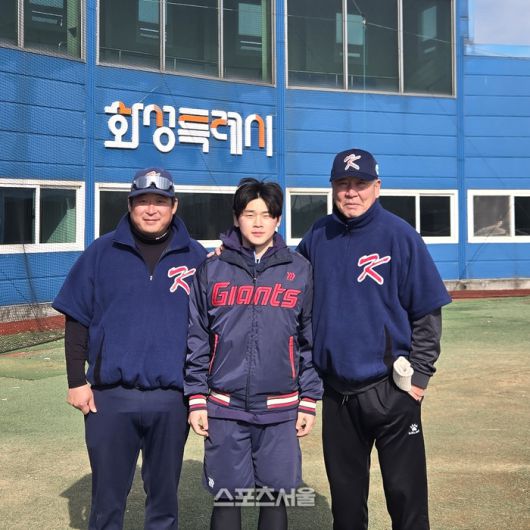 왼쪽부터 화성코리요 이희성 투수코치, 박찬형, 신경식 감독의 모습. 화성 | 박연준 기자 duswns0628@sportsseoul.com