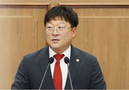 김태균 통영시의회 의원. 사진|통영시의회