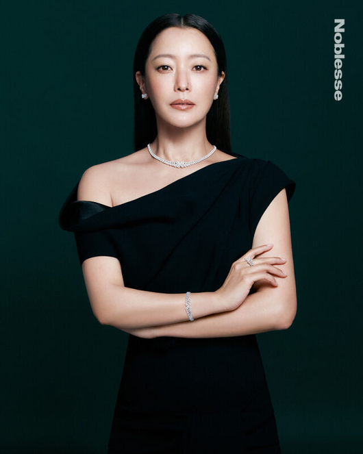 김희선. 사진 | 노플레스