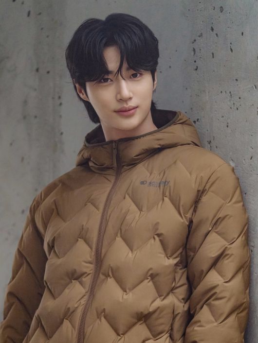 변우석. 바로엔터테인먼트.