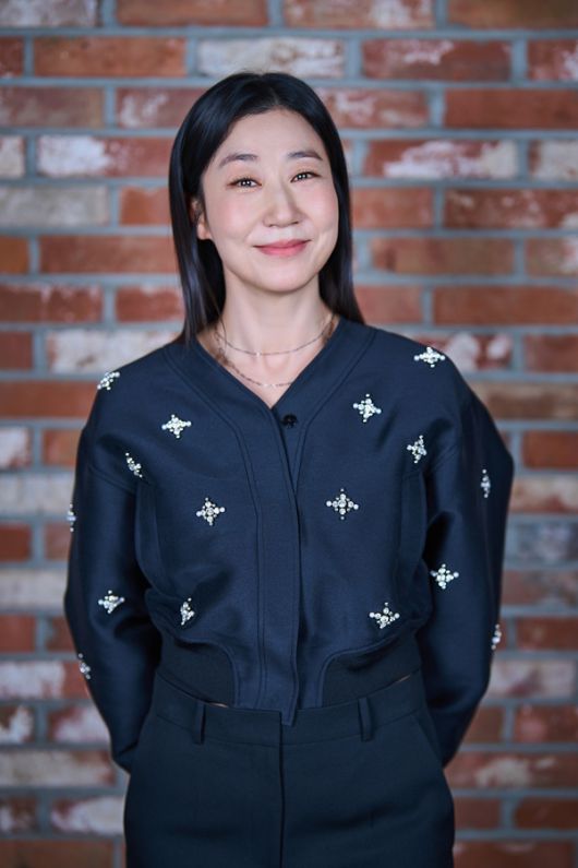 하이파이브 라미란 / 사진=NEW 제공