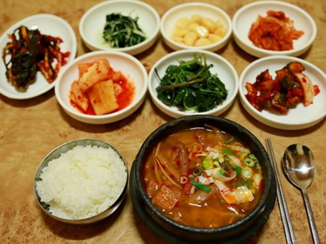 세대교체 이룬 함양 맛집... 소고기국밥의 숨겨둔 비법 공개 : ZUM 허브 세대교체 이룬 함양 맛집... 소고기국밥의 숨겨둔 비법 공개