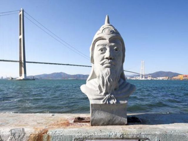 중국 장군 기리는 여수 섬마을을 아시나요 : ZUM 허브 중국 장군 기리는 여수 섬마을을 아시나요