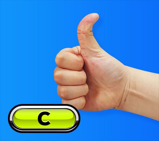 엄지손가락이 뒤로 꺾여있다.