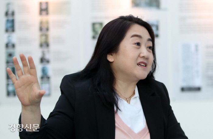 이진숙 경위는 “사건은 잔혹하지만 피해자의 억울함을 풀어줘야 한다는 생각을 하면 정신이 번쩍 들곤 했다”며 국내 여성 1호 프로파일러로 일하면서 느끼는 사명감을 밝혔다. 김창길 기자