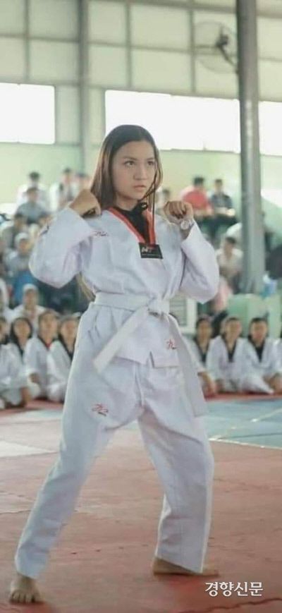 쩨 신이 태권도를 하는 사진. 트위터 캡처