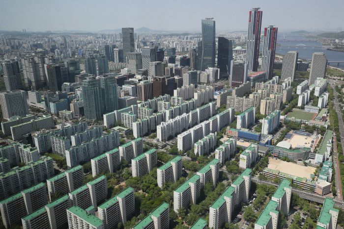 서울 여의도 일대 아파트 단지. 연합뉴스