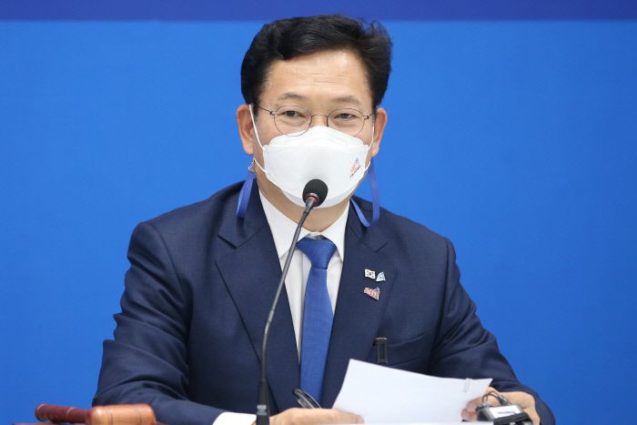 송영길 더불어민주당 신임 대표가 7일 오전 광주 서구 더불어민주당 광주시당에서 열린 지도부의 첫 현장 최고위원회의에서 발언하고 있다. 연합뉴스