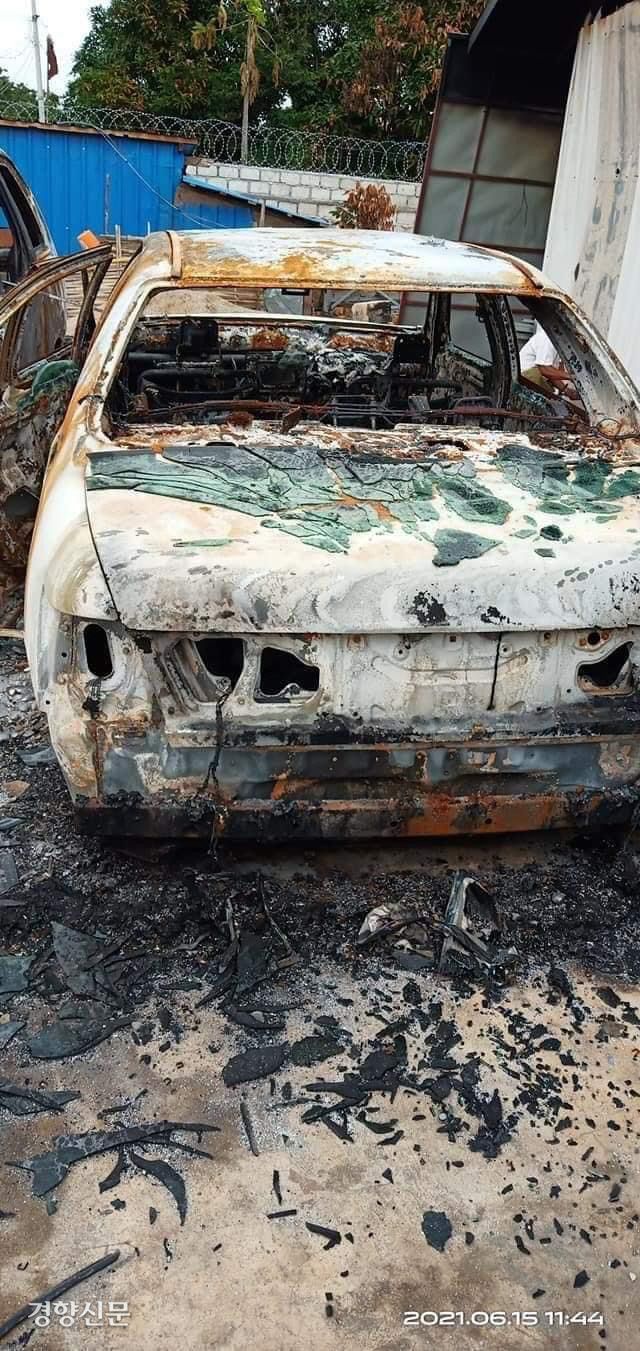 6월 16일 미얀마 디모소시에서는 쿠데타 군경들이 시위하는 시민들을 잡지 못하자 일반시민들의 차량과 집에 불을 질렀다. 군경의 보복성 방화는 미얀마 전역에서 이뤄지고 있다. / 경남이주민연대 제공