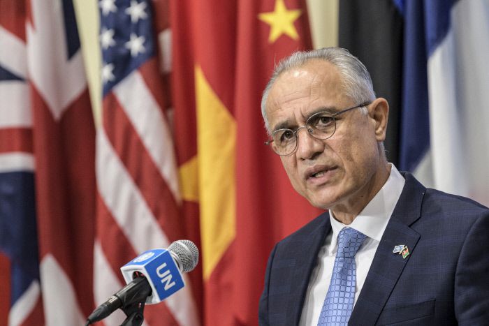 굴람 이삭자이 유엔 주재 아프가니스탄 대사가 8월6일(현지시간) 유엔 본부 기자회견에서 연설하고 있다. 뉴욕 | AP연합뉴스