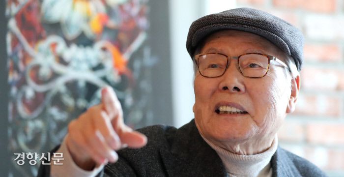 2020년 책 ‘한국인 이야기’ 시리즈를 시작하며 경향신문과 만난 이어령 전 문화부 장관. 경향신문 자료사진