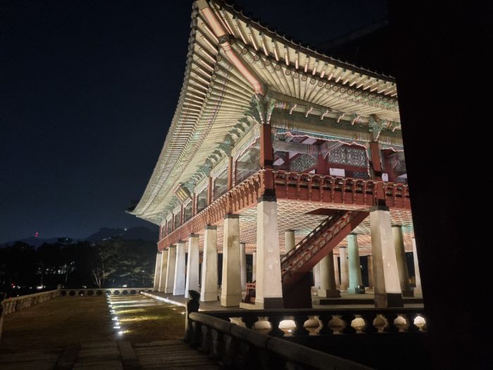경회루 야경. 문화재청 제공