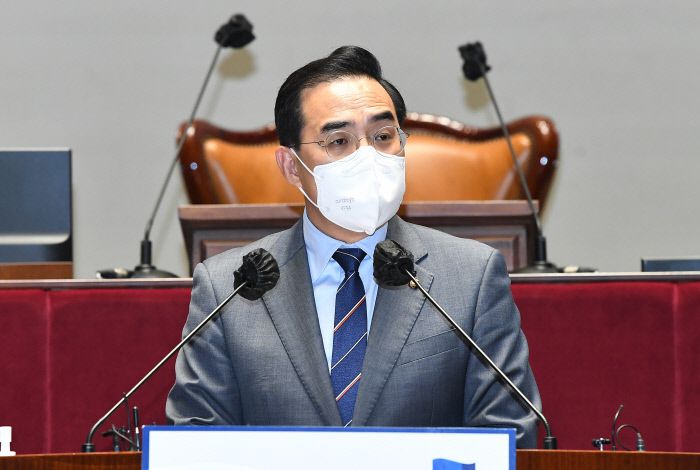 박홍근 더불어민주당 원내대표가 12일 오후 국회에서 열린 정책의원총회에서 발언하고 있다. 국회사진기자단