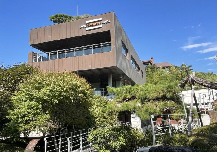 오세훈 서울시장이 오는 3월 말 입주해 공관으로 활용할 용산구 한남동 서울파트너스하우스. 인근에는 윤석열 대통령 관저 등이 있다. 서울시 제공